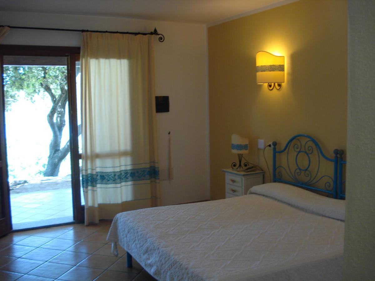 Hotel Valkarana Country Relais (Adults Only) Сант'Антонио-ди-Галлура Экстерьер фото